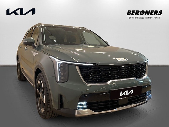 Kia Sorento 3 of 5