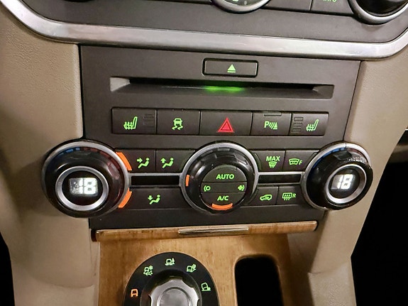 Land Rover Discovery 4 15 of 23