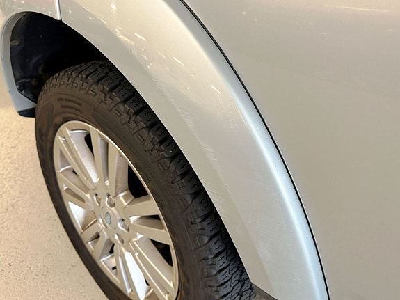 Land Rover Discovery 4 19 of 23