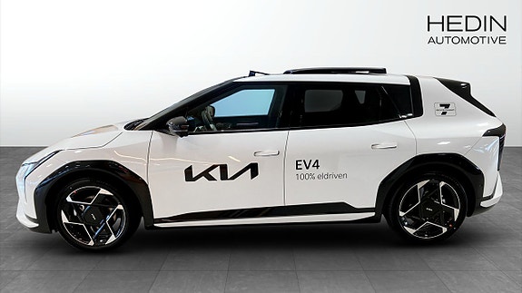 Kia EV4 8 of 16