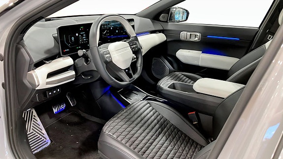 Kia EV4 10 of 16