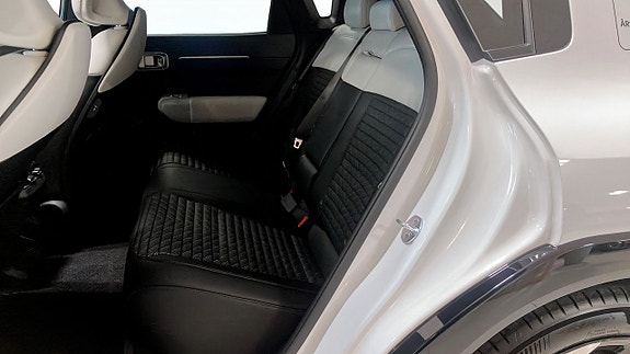 Kia EV4 14 of 16