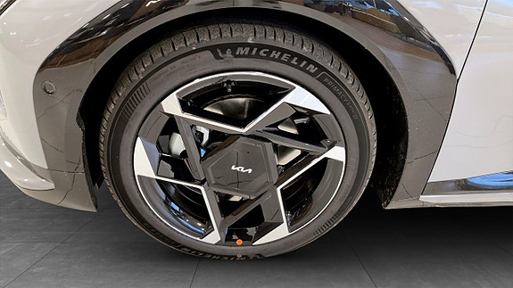Kia EV4 16 of 16