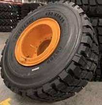 Kompletta vinterhjul till din lastmaskin