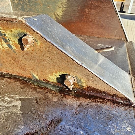 Alö 230 - Højtip skovl / High tip bucket 15 of 17