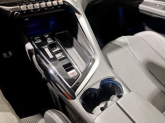 Peugeot 5008 10 of 15