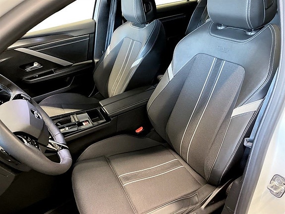 Opel Astra 5 of 5