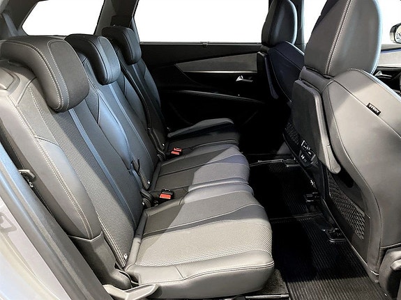 Peugeot 5008 17 of 20