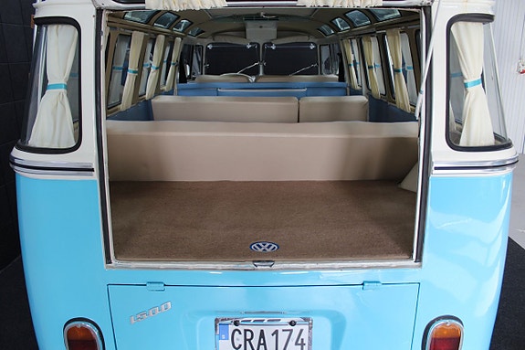Volkswagen Transporter 18 of 19