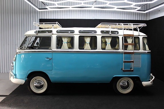 Volkswagen Transporter 3 of 5