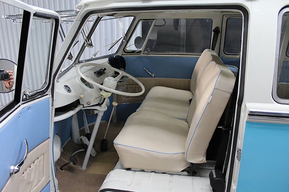 Volkswagen Transporter 13 of 19