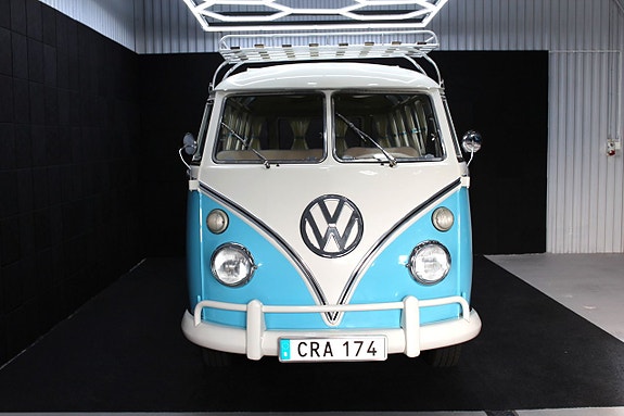 Volkswagen Transporter 2 of 5