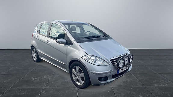 Mercedes-Benz A200