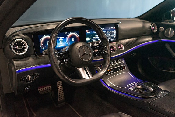 Mercedes-Benz E300 14 of 21