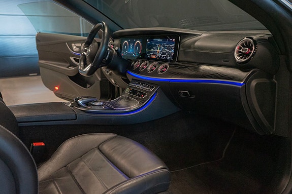 Mercedes-Benz E300 16 of 21