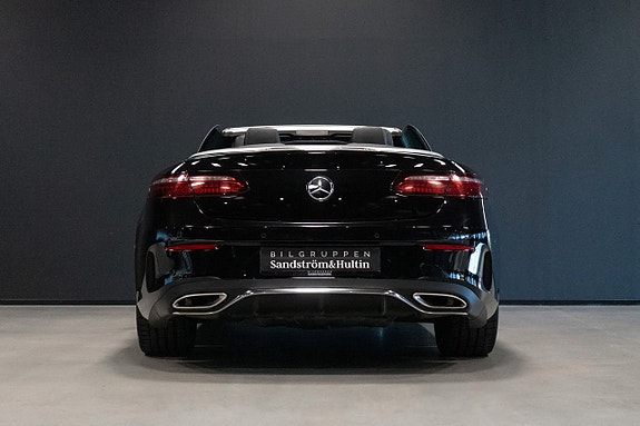 Mercedes-Benz E300 9 of 21