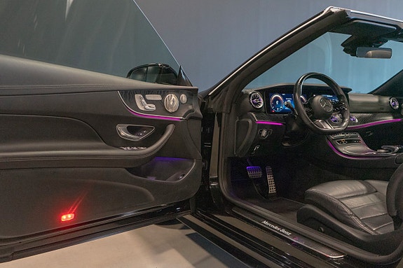 Mercedes-Benz E300 12 of 21