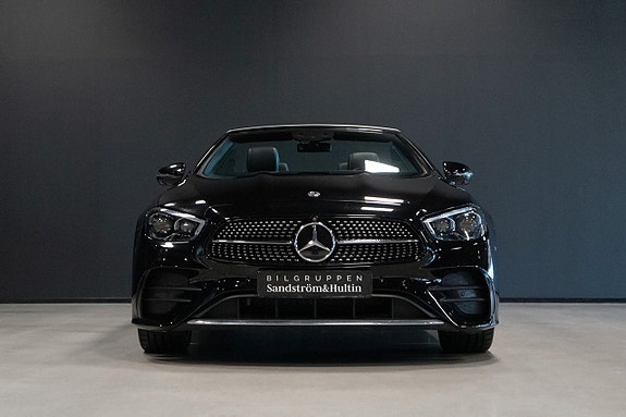 Mercedes-Benz E300 8 of 21