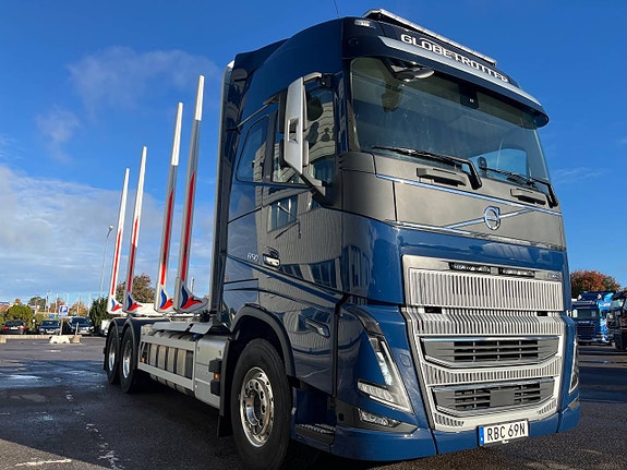 Volvo FH16 650 6x4 timmerbil 4 of 12
