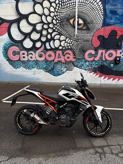 KTM 125
