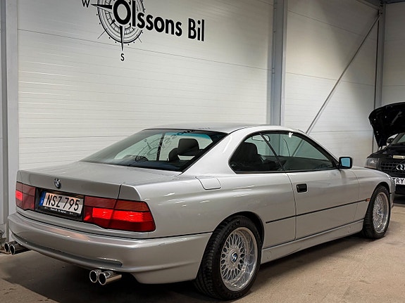 BMW 850i 6 of 16
