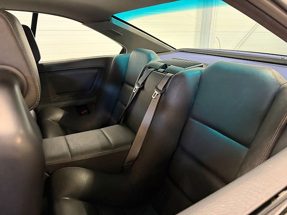 BMW 850i 14 of 16