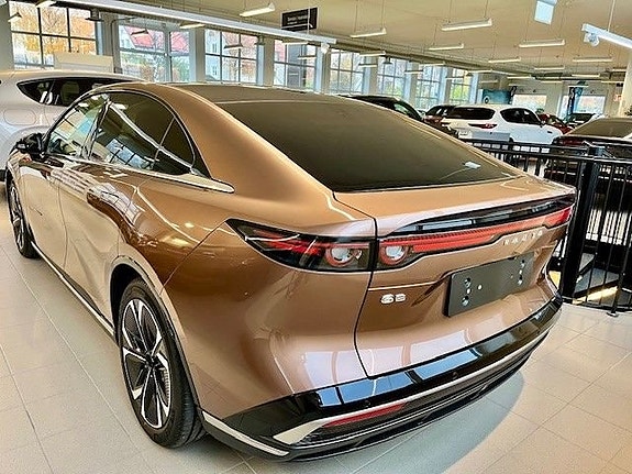 Mazda 6e 4 of 5