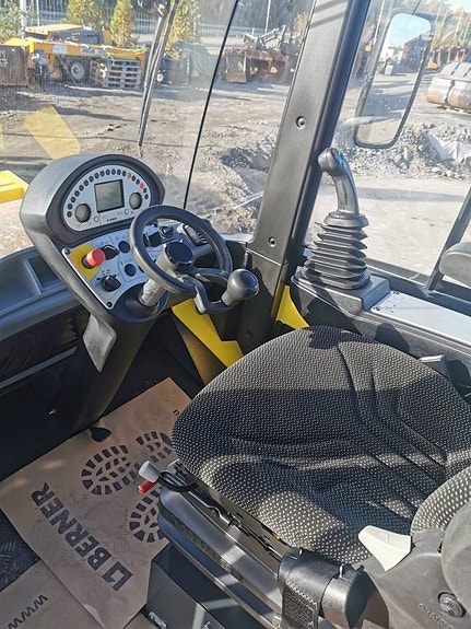 Bomag BW213D-5 5 of 15