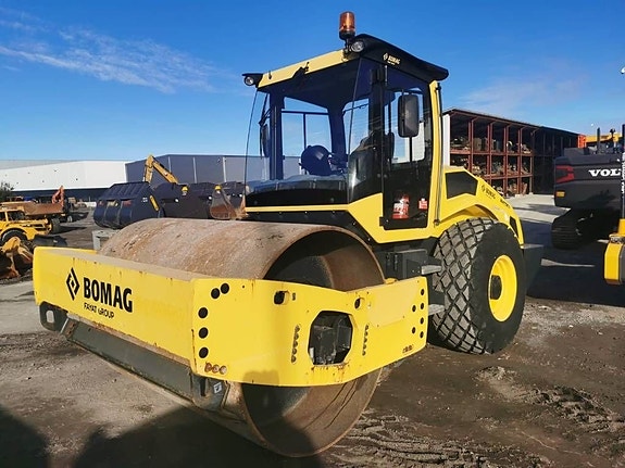 Bomag BW213D-5 4 of 15