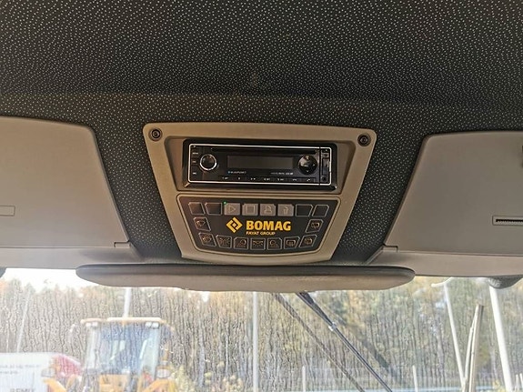 Bomag BW213D-5 8 of 15