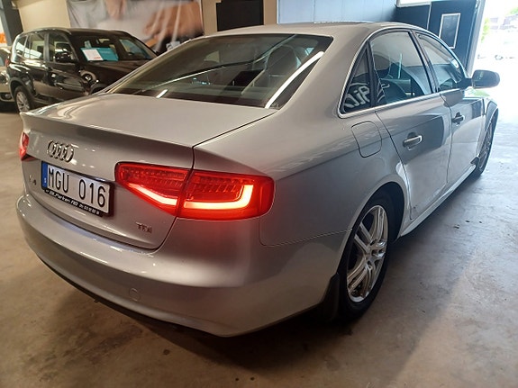 Audi A4 7 of 13