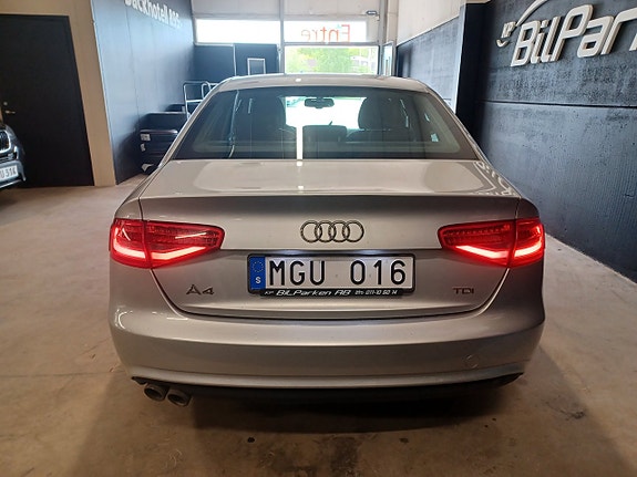 Audi A4 6 of 13