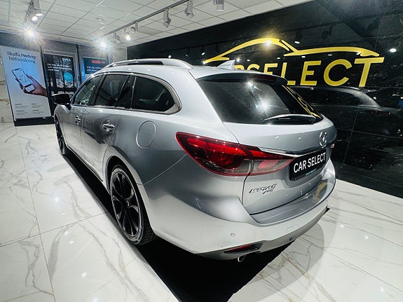 Mazda 6 3 of 5