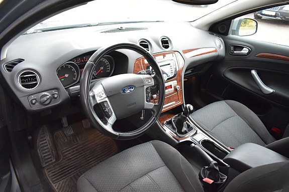Ford Mondeo 11 of 14