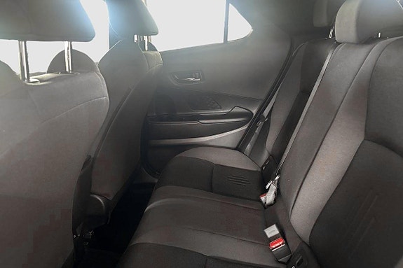 Toyota C-HR 12 of 12