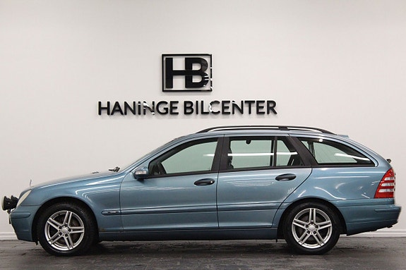 Mercedes-Benz C240 8 of 22