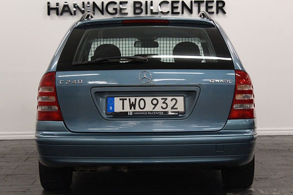 Mercedes-Benz C240 6 of 22