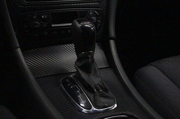 Mercedes-Benz C240 17 of 22