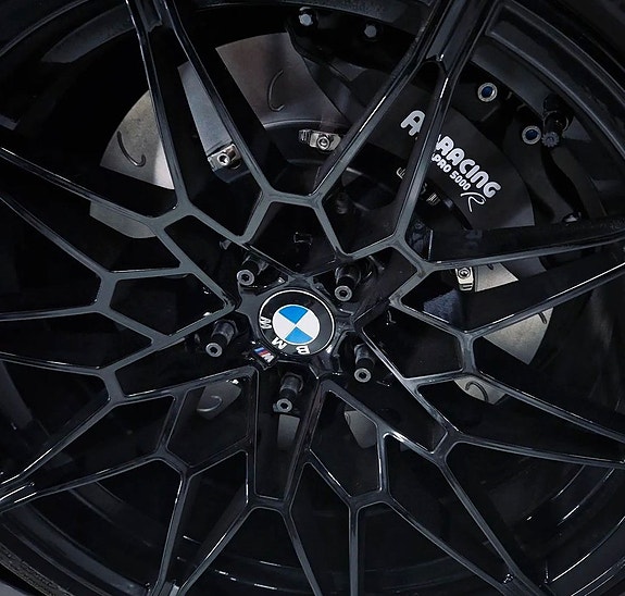 BMW M240i 16 of 19