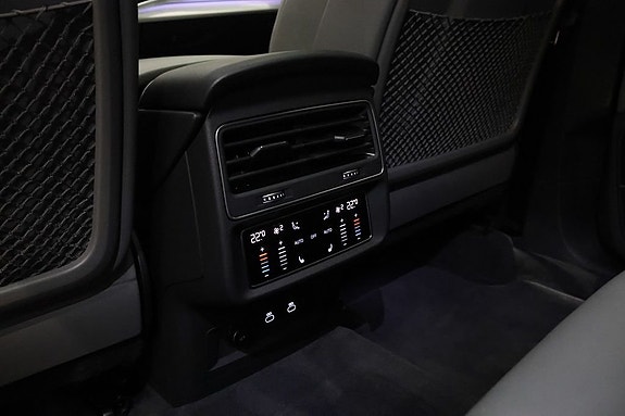 Audi SQ7 11 of 27