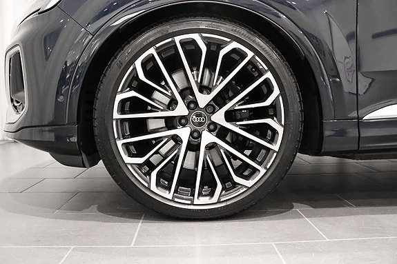Audi SQ7 8 of 27