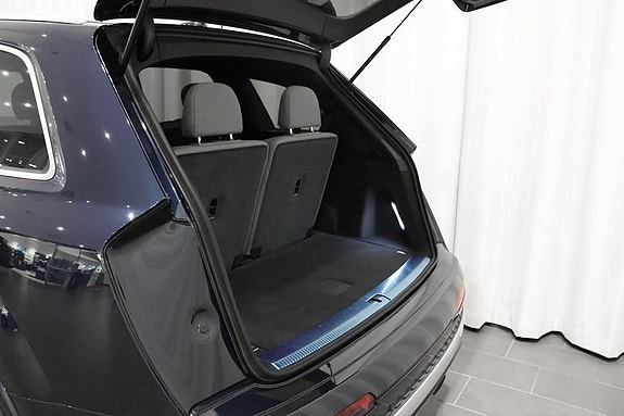 Audi SQ7 5 of 5