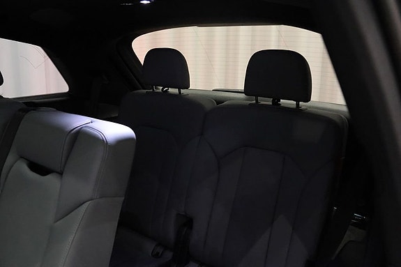 Audi SQ7 12 of 27