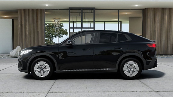 BMW iX2 3 of 14