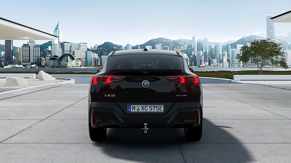 BMW iX2 11 of 14
