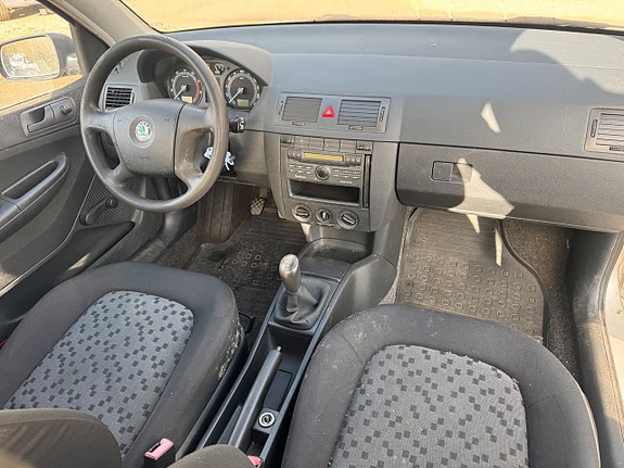 Skoda Fabia 5 of 6
