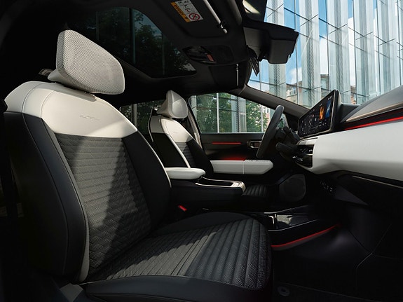 Kia EV4 4 of 19