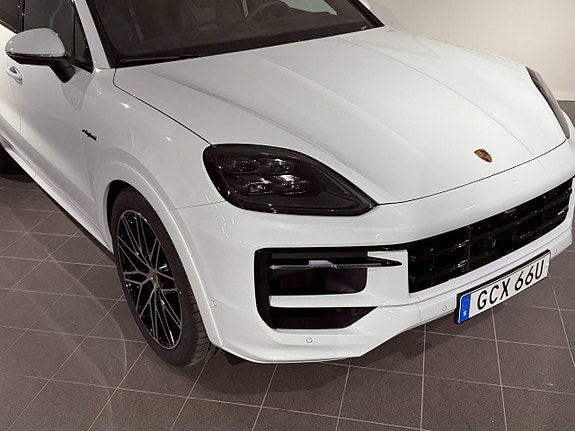 Porsche Cayenne Coupe 5 of 5