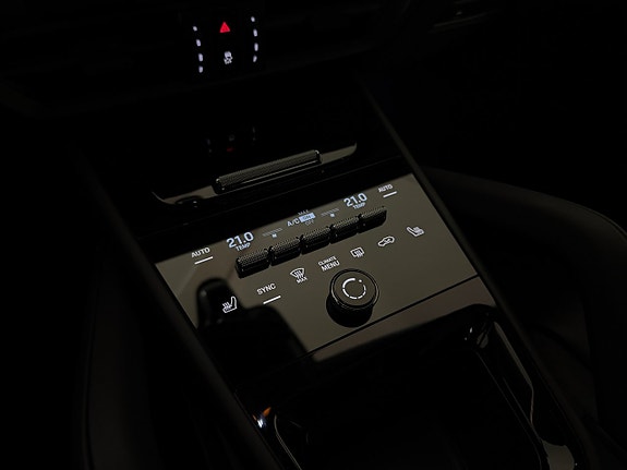 Porsche Cayenne Coupe 15 of 15