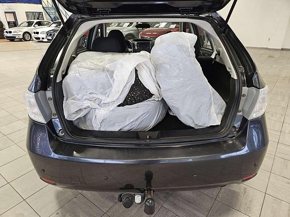 Subaru Impreza 11 of 15